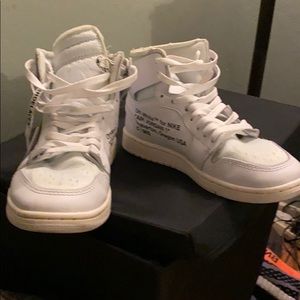 Air Jordan 1 off white UA still good condition!!